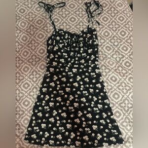 Tie neck and shoulder floral dress